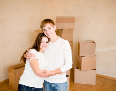 Local moving van service for residential and commercial customers in Rotherhithe