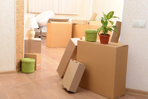 Moving boxes and household goods with a man with van in Rotherhithe